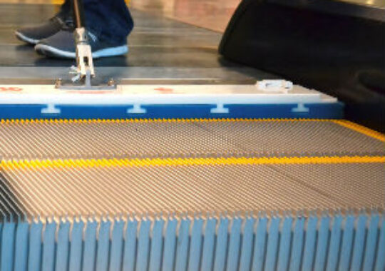 How to outperform the specialists and save – with smarter and better cleaning methods