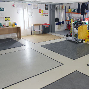 Julius Rutherfoord & Co Training Academy - the cleanest room in the country